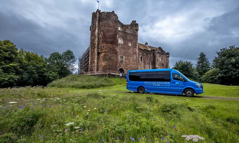 Large HEX Doune Castle With HEX Coach (Castle Leoch) 2 Stephen Bridger 2017 (4)