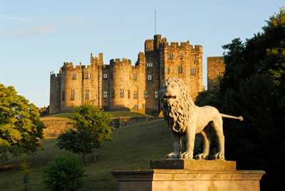 image of Highlight Alnwick Castle Scotland tours
