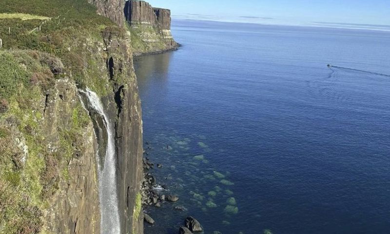 📸 Thanks to our Driver Guide @highlandexplorerpaul for this stunning shot of Kilt Rock!⁠