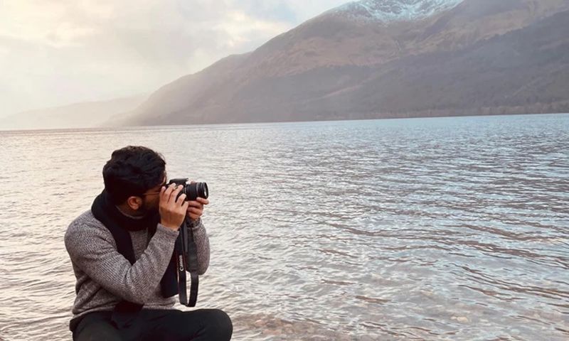 During our 2-hour stop at Fort Augustus, @rohitgora spent his time capturing the shores of mysterious Loch Ness... perhaps on the lookout for deep-diving creatures?👀⁠