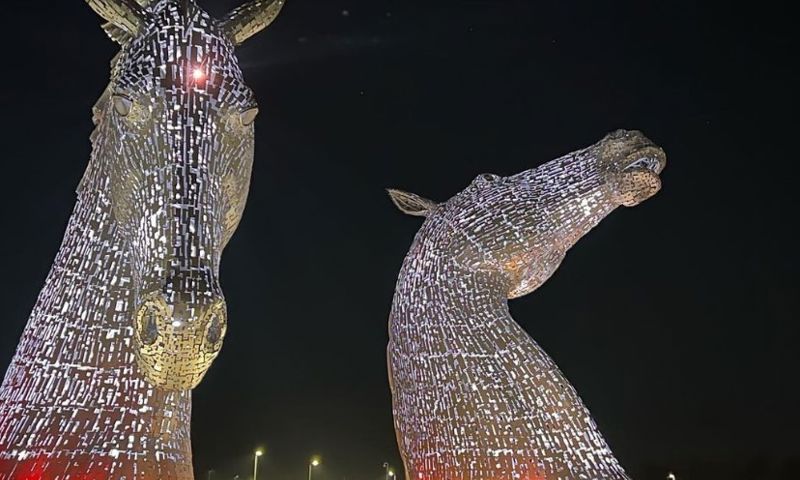 In Scottish folklore, Kelpies are horse-like spirits living in lochs, streams, and rivers. They are said to be waiting for prey by the shores of water bodies, which is often used as a story to keep children from playing near lochs and rivers 😨🐴⁠