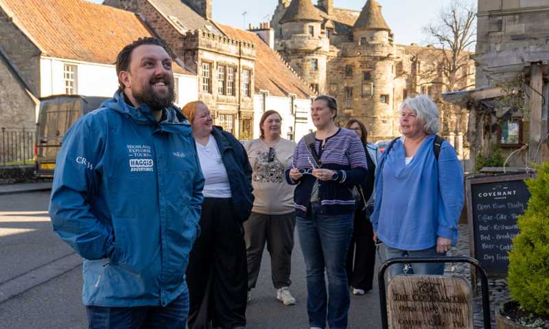 Highland Explorer Driver Guide With Small Group In Falkland