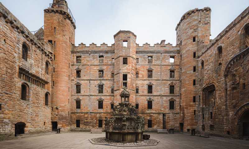 Large HEX Outlaw King 2019, Linlithgow Palace, Stephen Bridger 2019 (6)